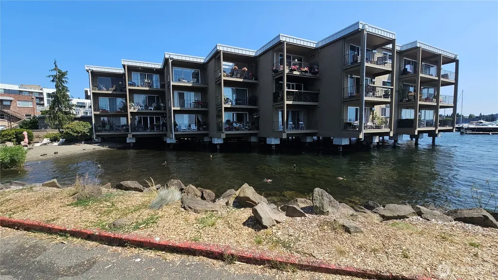 65 Kirkland Avenue Kirkland WA 98033