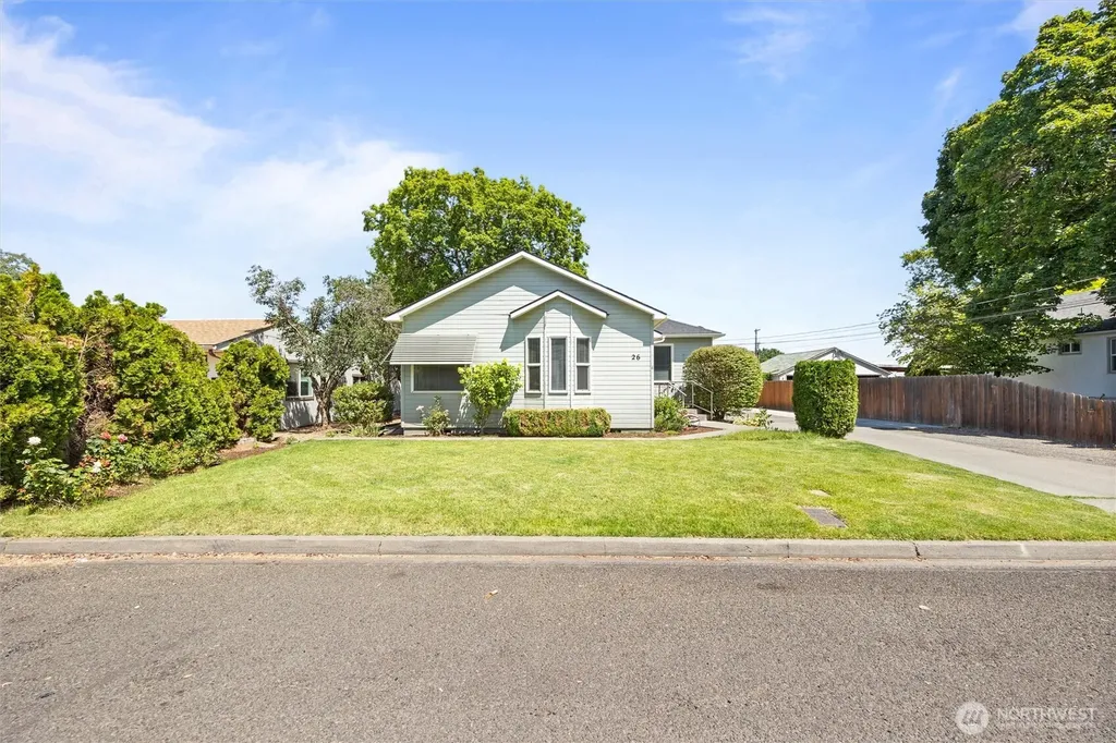26 SW 13th College Place WA 99324