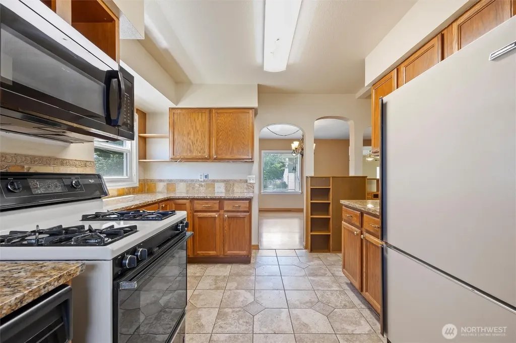 26 SW 13th College Place WA 99324