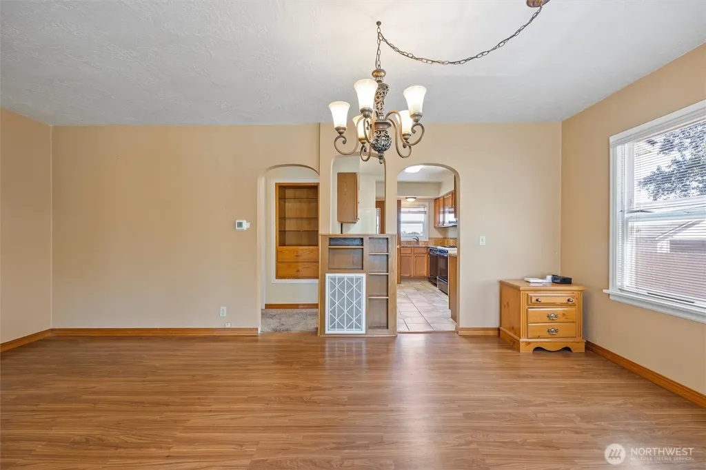 26 SW 13th College Place WA 99324