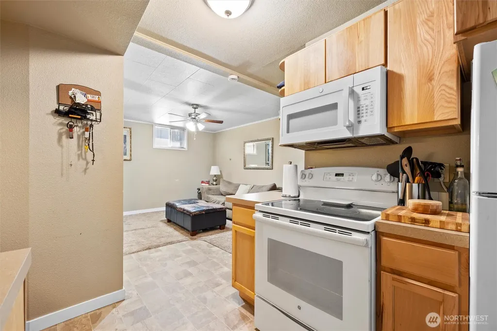 26 SW 13th College Place WA 99324