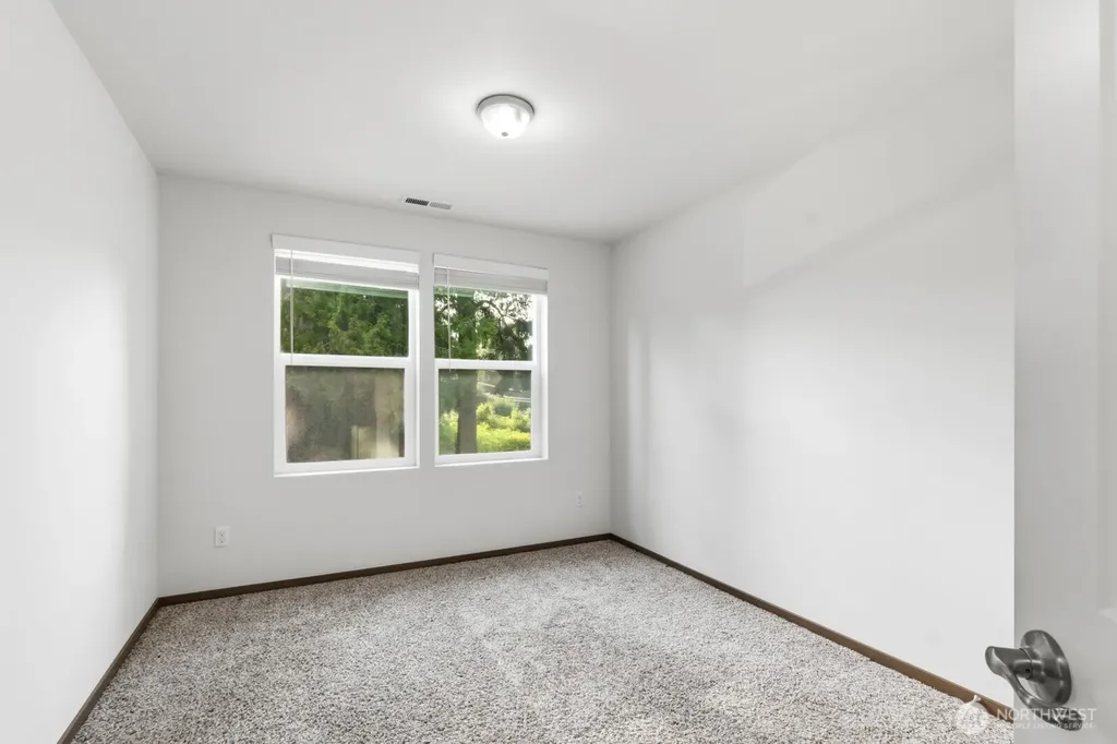 2111 Chesney Road E Tacoma WA 98445