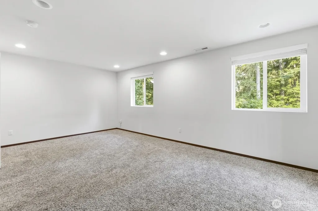 2111 Chesney Road E Tacoma WA 98445