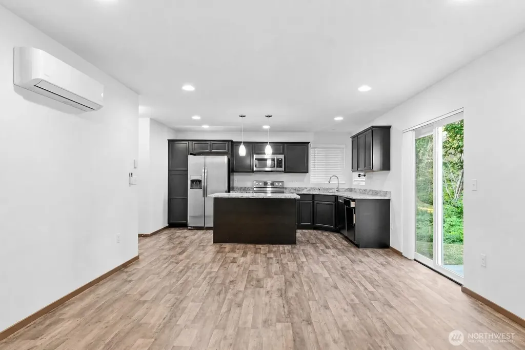 2111 Chesney Road E Tacoma WA 98445