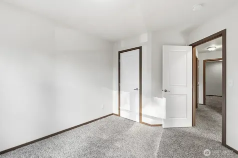 2111 Chesney Road E Tacoma WA 98445