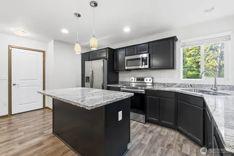 2111 Chesney Road E Tacoma WA 98445