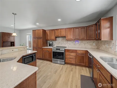 22601 SE 321st Street Kent WA 98042