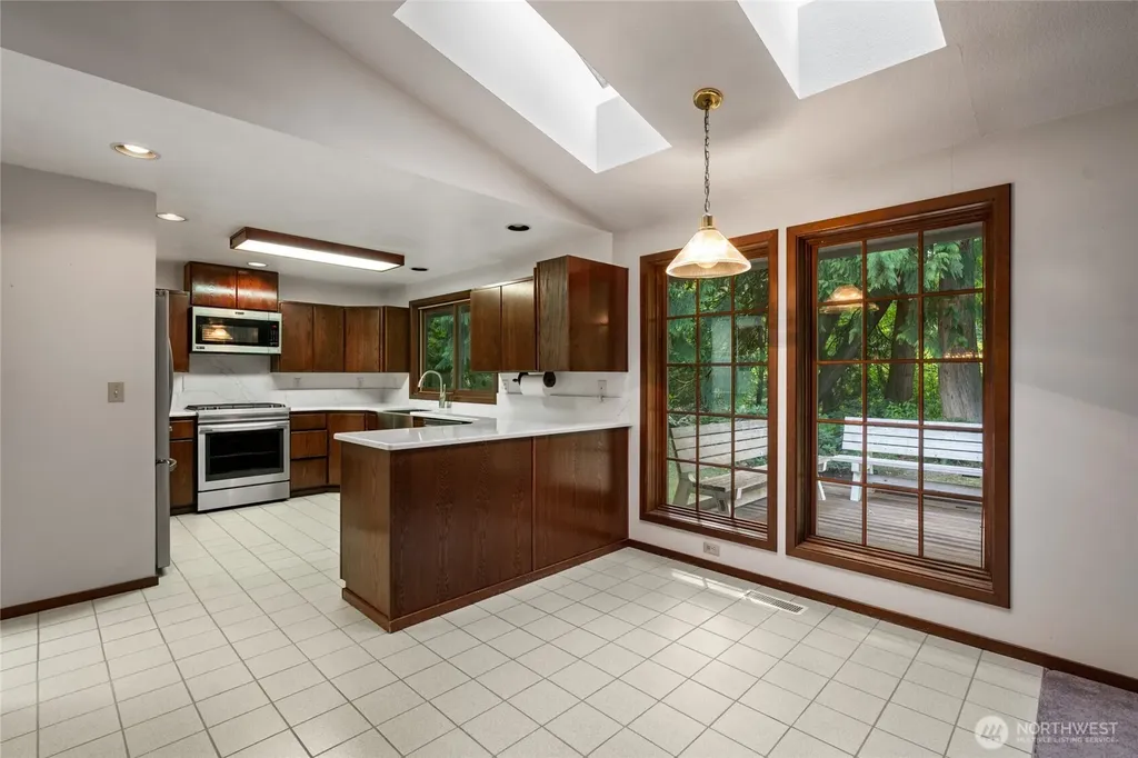 2102 Mark Street Olympia WA 98516