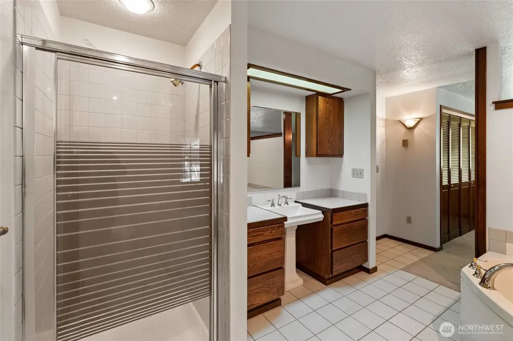 2102 Mark Street Olympia WA 98516
