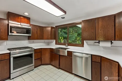 2102 Mark Street Olympia WA 98516