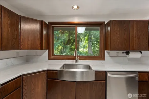 2102 Mark Street Olympia WA 98516