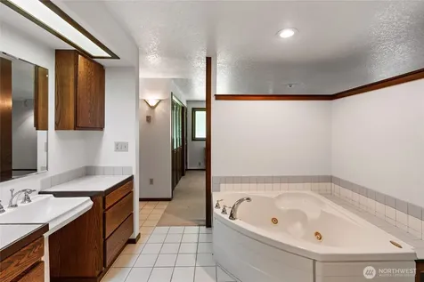 2102 Mark Street Olympia WA 98516