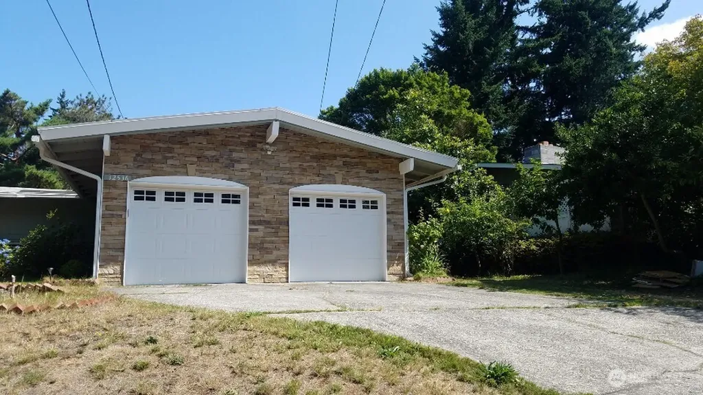12536 SE 53rd Street Bellevue WA 98006