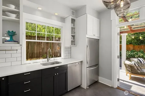 3141 Broadway E Seattle WA 98102