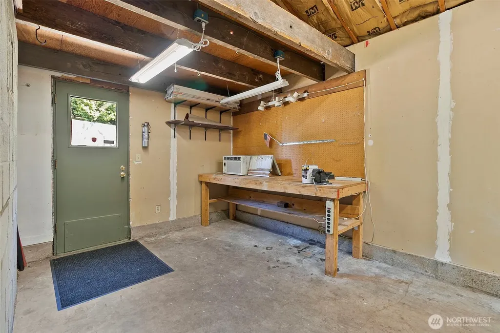 25312 45th Avenue S Kent WA 98032