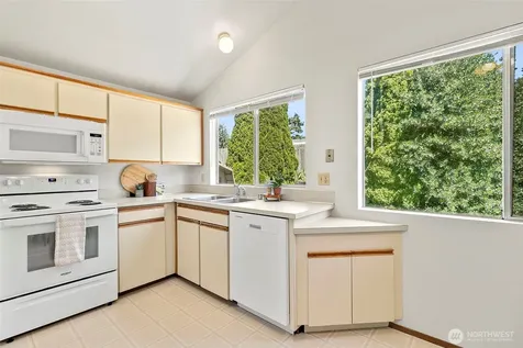 25312 45th Avenue S Kent WA 98032