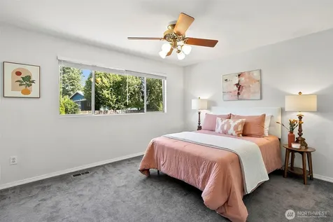 25312 45th Avenue S Kent WA 98032