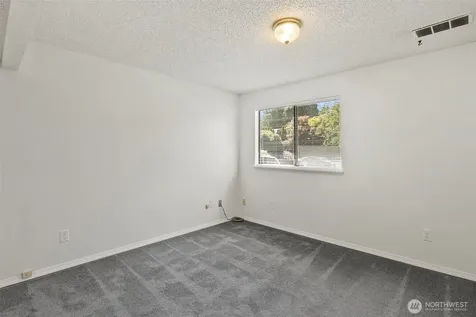 25312 45th Avenue S Kent WA 98032
