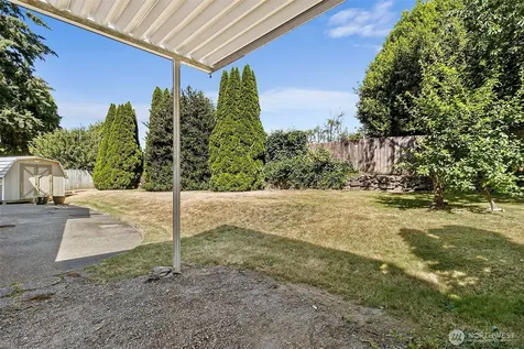 25312 45th Avenue S Kent WA 98032