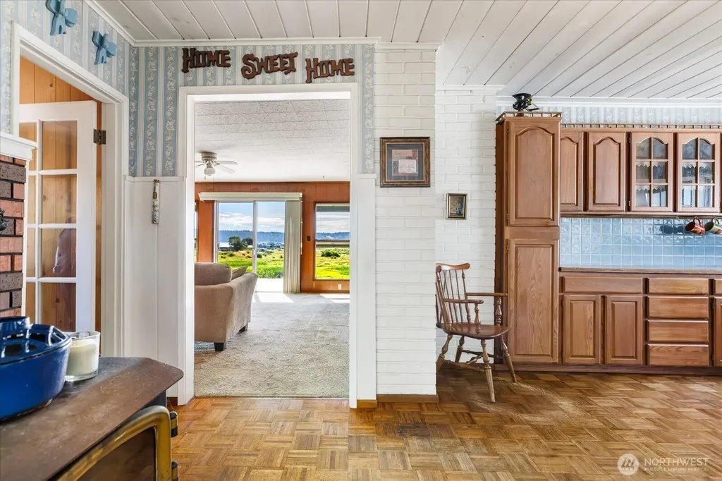 6054 Snapdragon Lane Clinton WA 98236