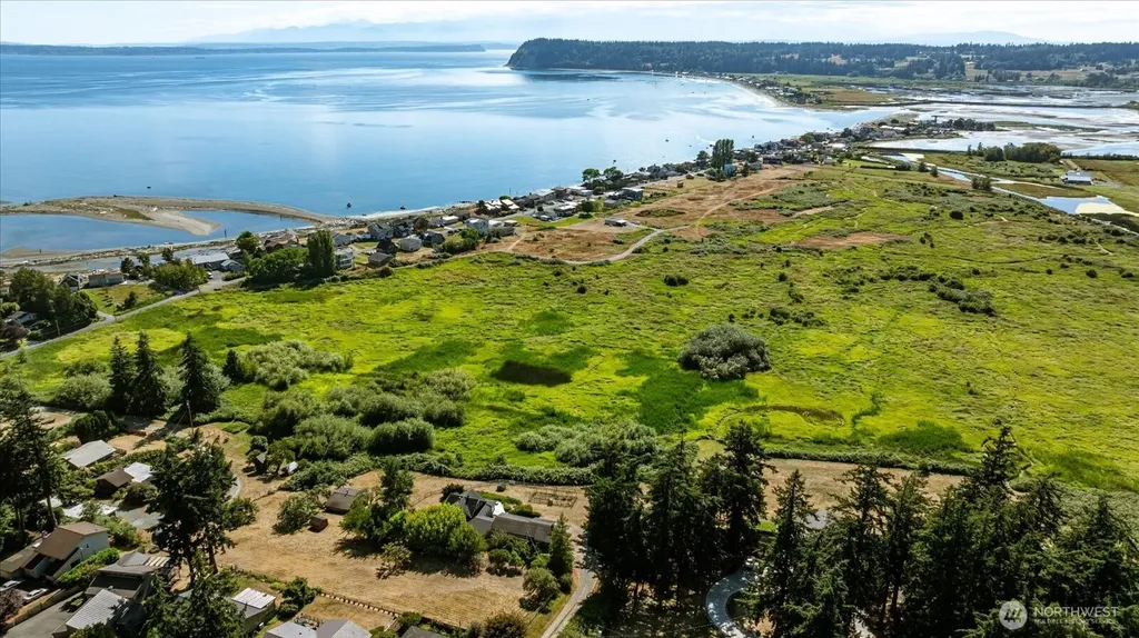 6054 Snapdragon Lane Clinton WA 98236