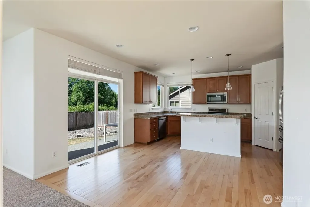6908 288th Street NW Stanwood WA 98292