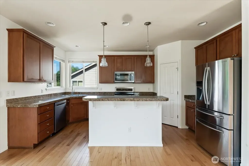 6908 288th Street NW Stanwood WA 98292