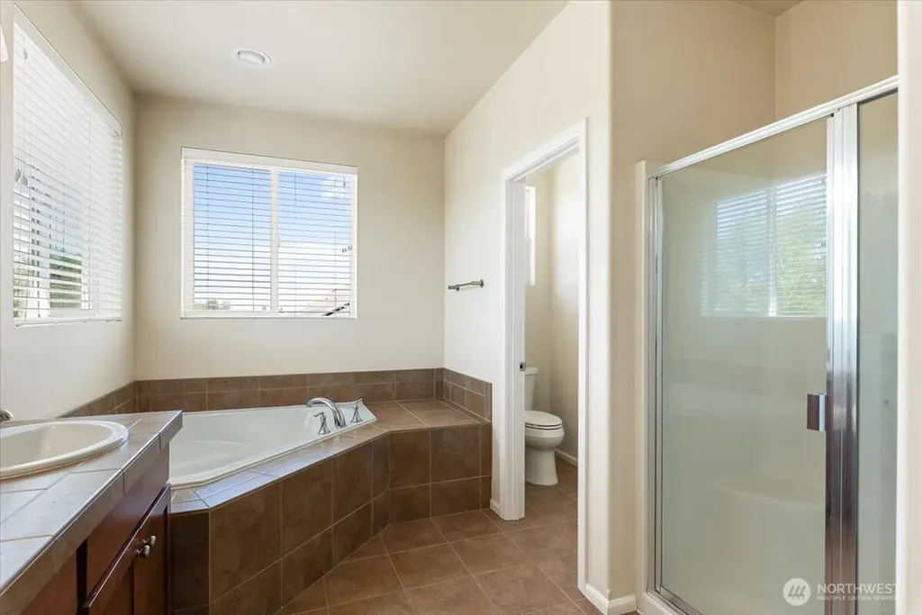 6908 288th Street NW Stanwood WA 98292