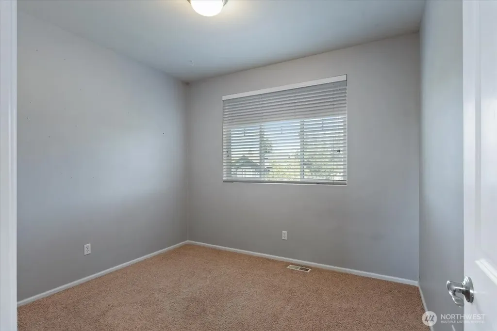 6908 288th Street NW Stanwood WA 98292