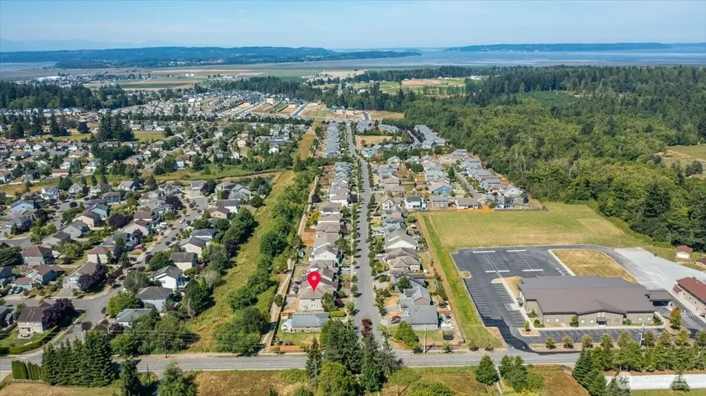 6908 288th Street NW Stanwood WA 98292