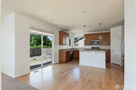 6908 288th Street NW Stanwood WA 98292