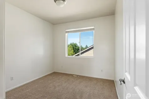 6908 288th Street NW Stanwood WA 98292