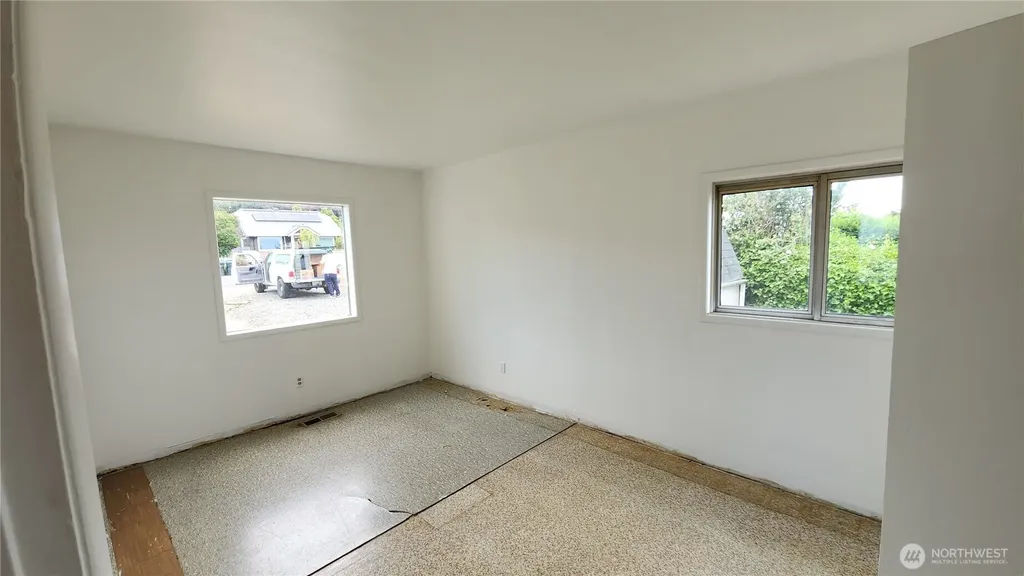 301 W 3rd Street Port Angeles WA 98362