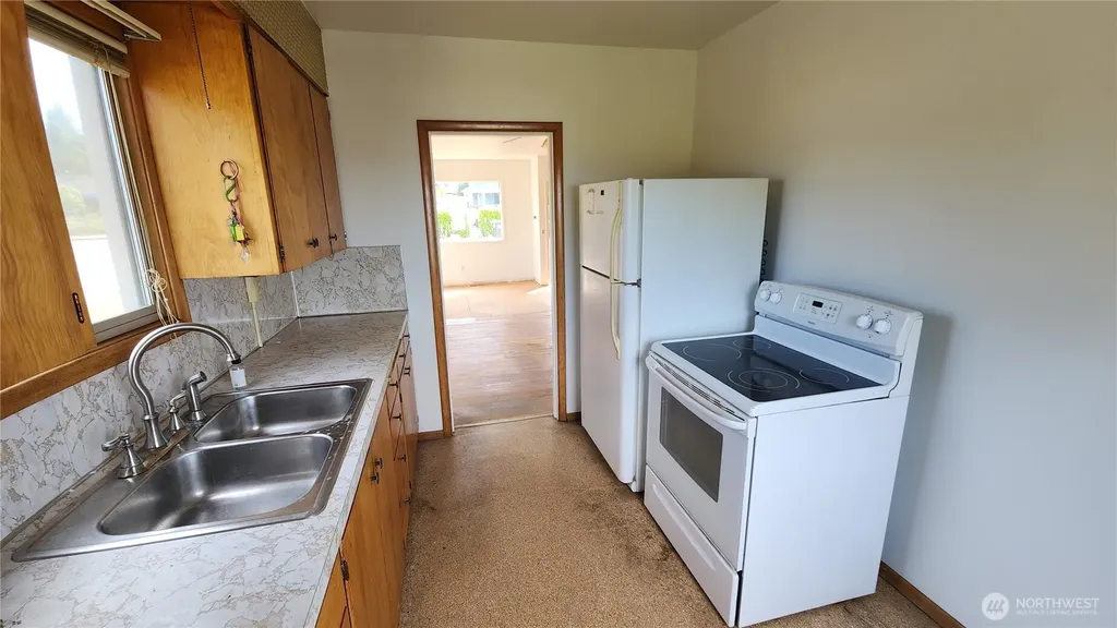 301 W 3rd Street Port Angeles WA 98362