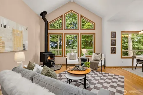 745 George Taylor Road Silverlake WA 98645