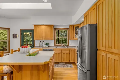 745 George Taylor Road Silverlake WA 98645