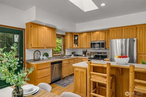 745 George Taylor Road Silverlake WA 98645