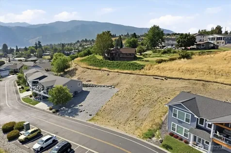 515 Village Drive Manson WA 98831