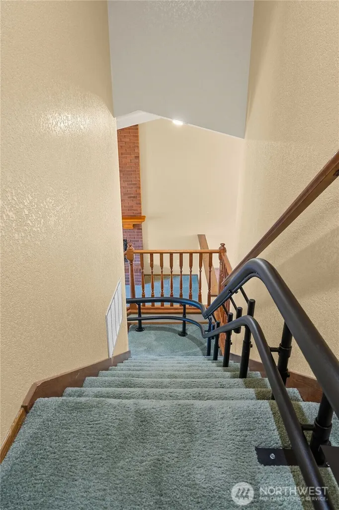 13700 SE 201st Street Kent WA 98042