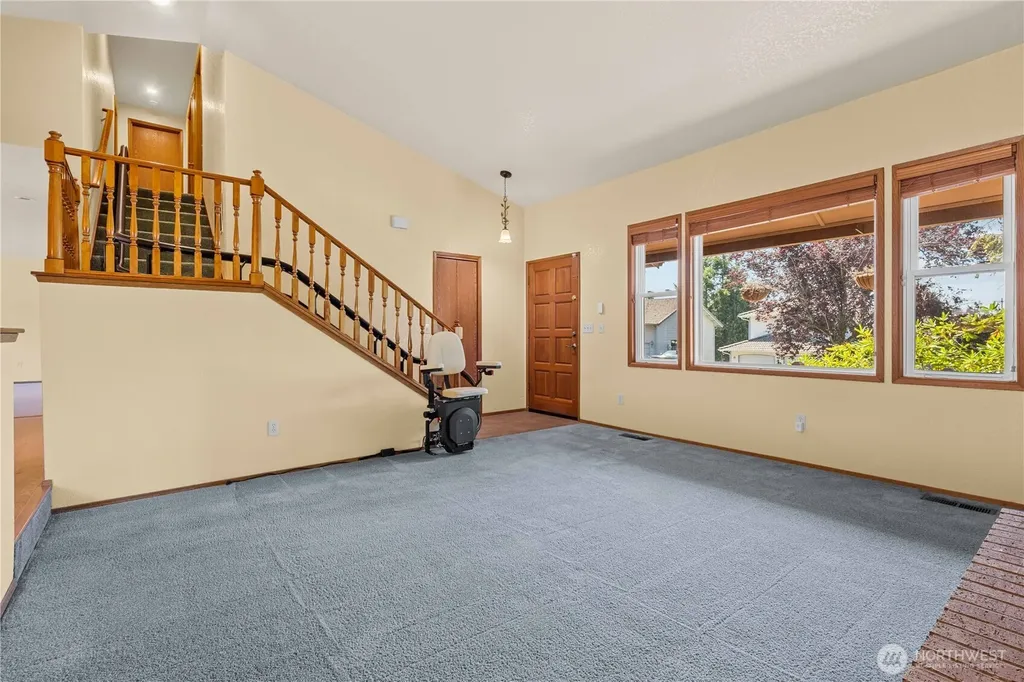 13700 SE 201st Street Kent WA 98042