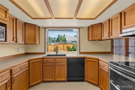 13700 SE 201st Street Kent WA 98042