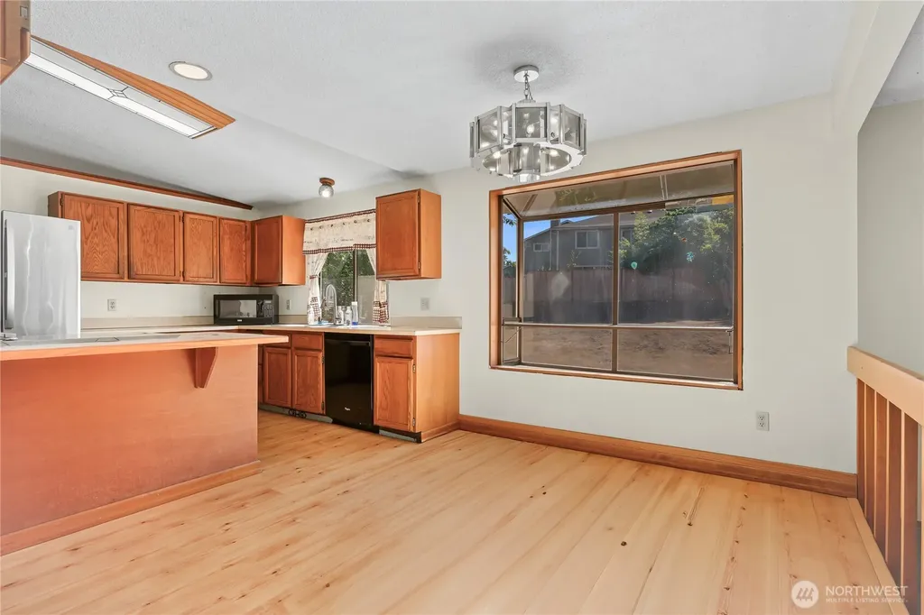 9901 76th Street SW Lakewood WA 98498