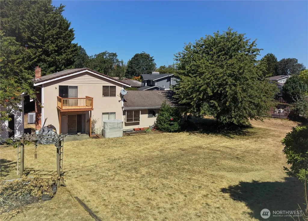 9901 76th Street SW Lakewood WA 98498