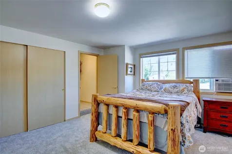 7674 Cedar Park Concrete WA 98237