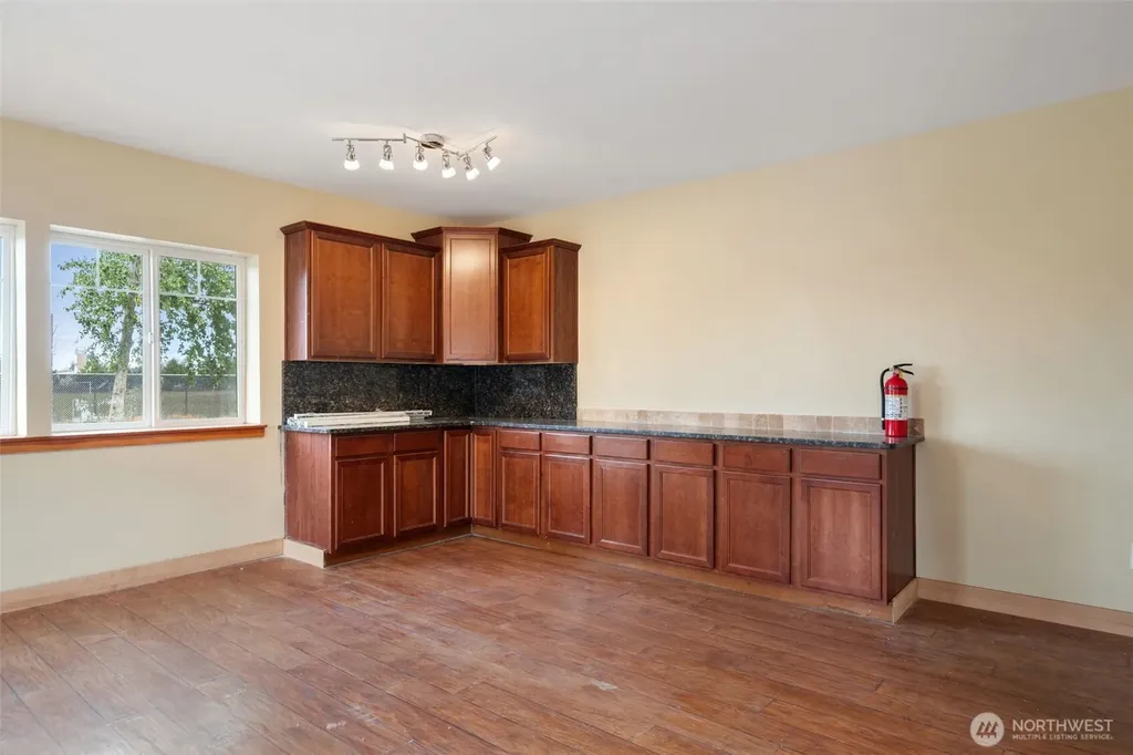 261043 Highway 101 Sequim WA 98382