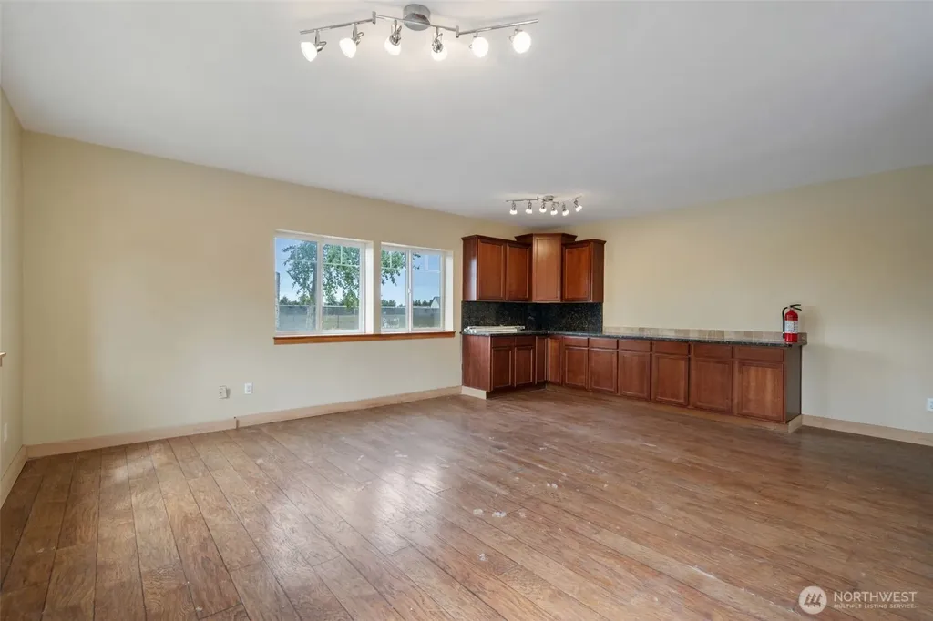 261043 Highway 101 Sequim WA 98382