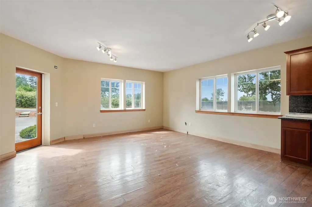 261043 Highway 101 Sequim WA 98382