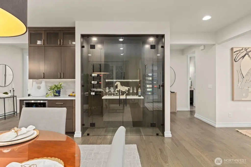 1525 36th Avenue S Seattle WA 98144
