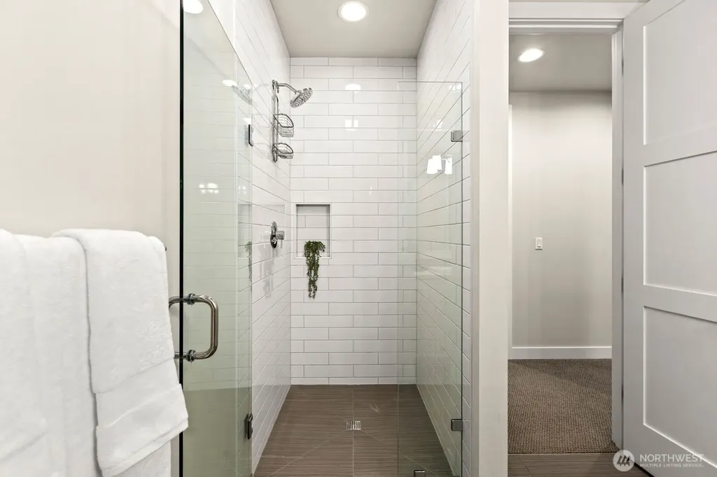 1525 36th Avenue S Seattle WA 98144