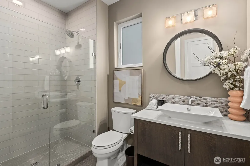 1525 36th Avenue S Seattle WA 98144